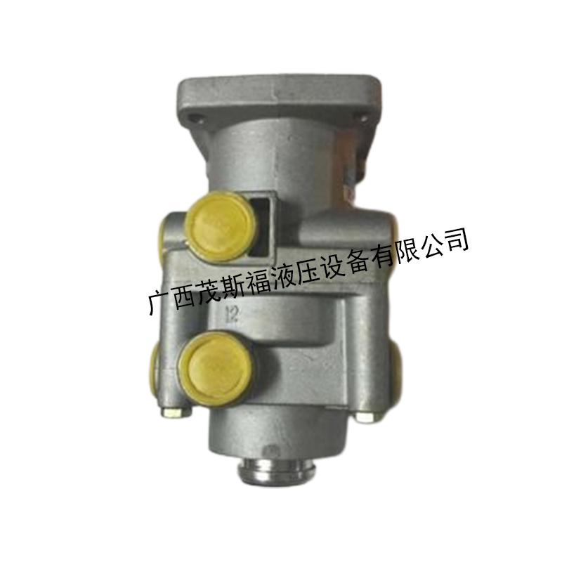 EQ153 双腔制动阀 